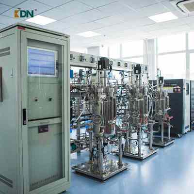 İyi bir fiyat. pH Değeri 8.0-9.0 Tekstil Enzimi Cas 9012-54-8 Tekstil İşleme ve Kumaş İyileştirme İçin Tekstil Yardımcı Maddesi çevrimiçi